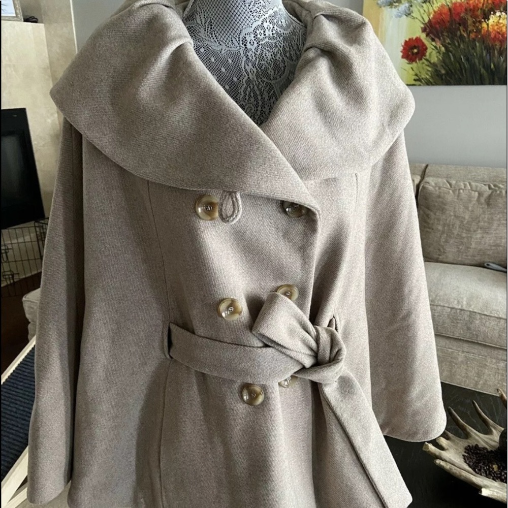 Calvin Klein Women’s Dress Cape Coat (wool blend)